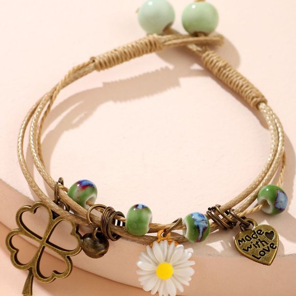 Jewelry - New Heart Detail Charm Bracelet